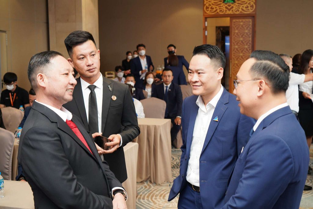 Hoàng Khôi Group ký kết hợp tác toàn diện cùng Dat Xanh Services